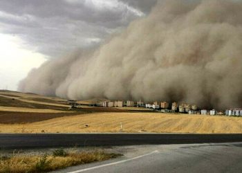 Pazar günü kesinlikle dışarı çıkmayın