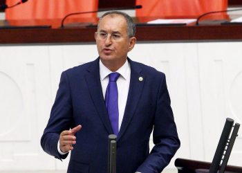 “Emeklinin maaşı ‘2 çeyrek altın’ ediyor”