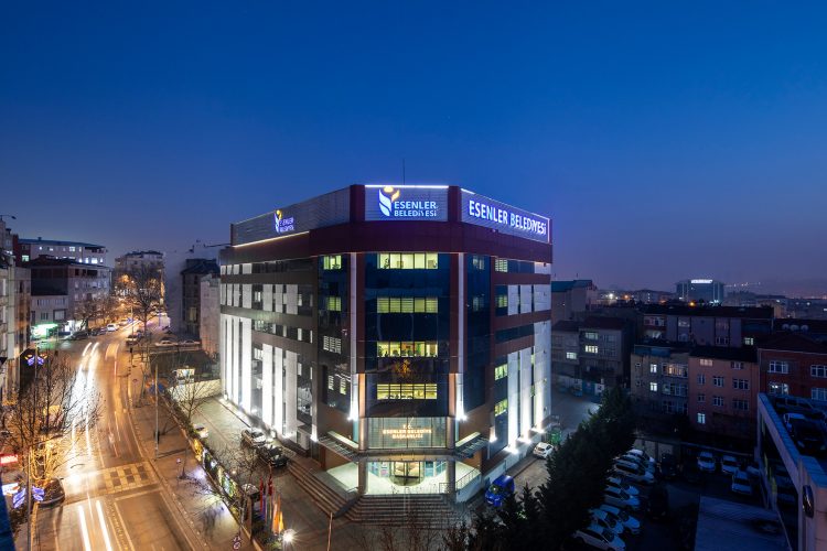 Esenler Belediyesi, eğitim alanını dönüştürdü