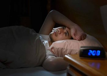 KBB profesörü: Salgının yaşattığı uyku ve kaygı bozukluğuna dikkat