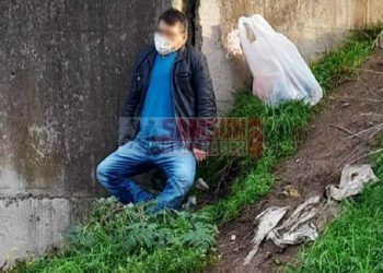 Ellerine “iş-aş Haydar Baş” yazdı, intihar etti