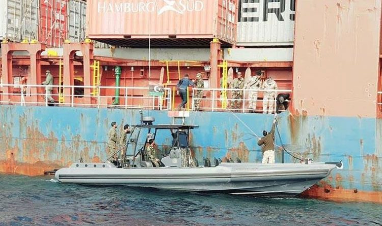 Hafter güçlerinin alıkoyduğu Türk gemisi serbest bırakıldı