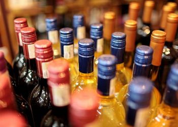 Tekeller, polis eşliğinde kapatıldı