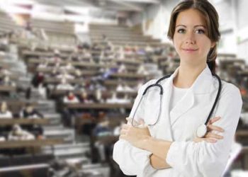 Tıp Öğrencileri: Sağlık öğrencileri de aşılanmalı