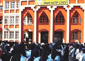İmam hatip liselerindeki öğrenci sayısı yüzde 11 azaldı
