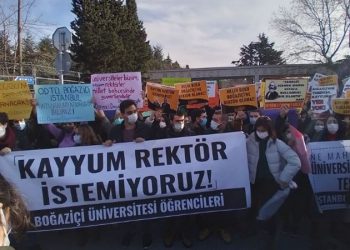 Boğaziçi öğrencileri: Kayyım rektör istemiyoruz!