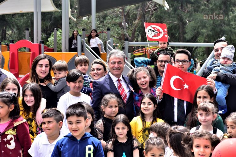 Bornovalı minikler, çevrimiçi atölyelerle tatilde de kendilerini geliştirecek