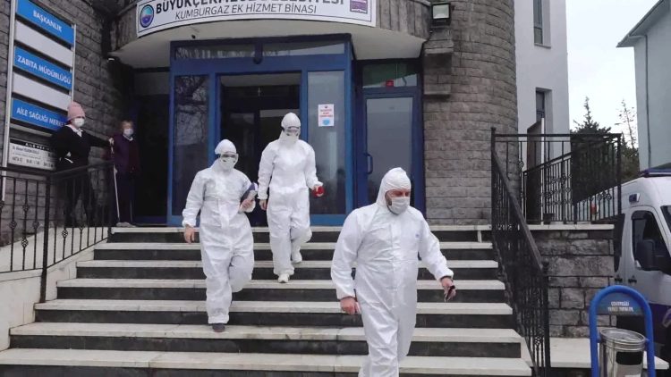 Büyükçekmece Belediye’si, sağlık sorunu yaşayanlara destek verdi