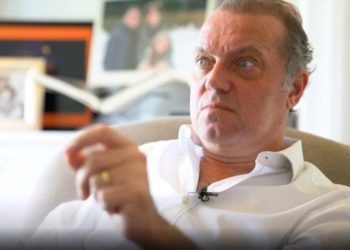 Cem Uzan’dan Motorola hakkında suç duyurusu