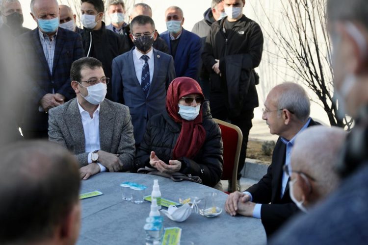 İmamoğlu’ndan tramvay yanıtı: “Alkışlamayı öğrenmeliler ve alışmalılar”