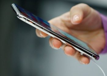 Yurtdışından getirilen cep telefonları için kayıt ücretine zam