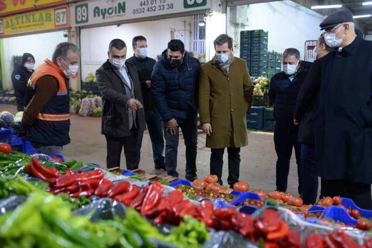 Esnaf CHP’lilere derdini anlattı…