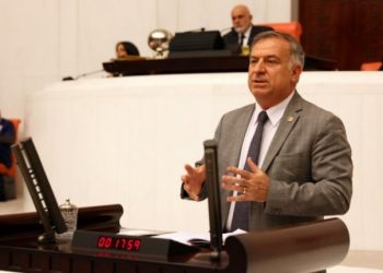 CHP’li Zeybek: Büyükşehirlerdeki çiftçilerimiz de destek kapsamına alınmalı