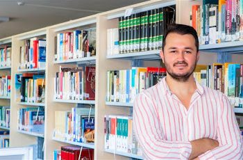 Kavga ayırırken bıçaklanan Öğretim Görevlisi, hayatını kaybetti