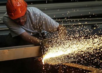 İSO: Türkiyede imalat geriledi