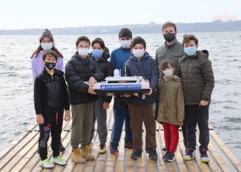 Çocuk Üniversitesi öğrencileri geliştirdi: “İnsansız Su Üstü Kurtarma Aracı”