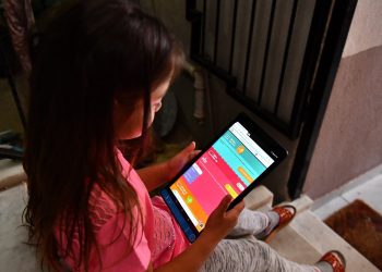 İzmir Büyükşehir’den 2 bin tablet