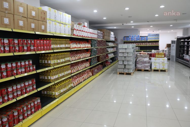 İzmit Belediyesi, ürettiği ürünleri ihtiyaç sahiplerine ulaştırıyor