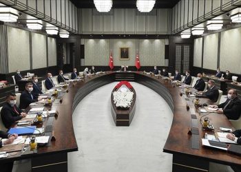 Kısıtlamalar esneyecek mi? Toplantının tarihi belli oldu