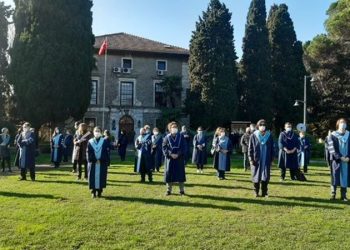 Boğaziçi Üniversitesi öğretim üyelerinden protesto