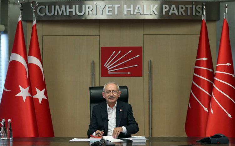 “Erdoğan, istediği kadar saldırsın. CHP’den korkuyor”