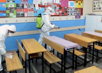 Bilim Kurulu Üyesi: Öncelikle okulları açmayı hedefliyoruz