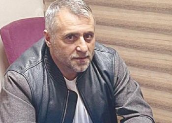 Uyuşturucu baronu sahte kimlikle yakalandı
