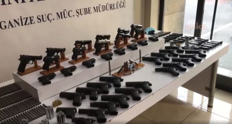 İstanbul’da silah kaçakçılığı operasyonu: 8 kişi gözaltına alındı