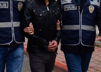 Emekli üç general gözaltına alındı