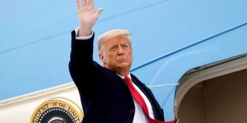 Trump veda etti; Biden’a “başarı” diledi