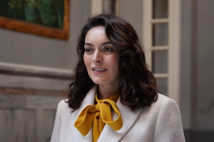 Masumlar Apartmanı zirveden inmiyor