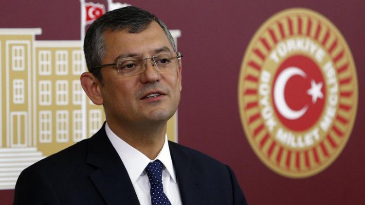 Özgür Özel’den grev açıklaması…