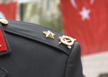 Geçen yıl terfi ettirilen General: Rütbemi Fethullah Gülen taktı