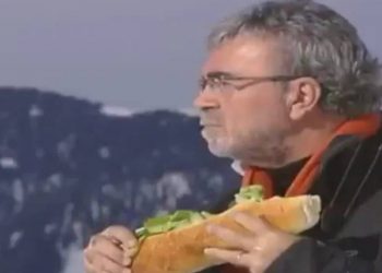 Ünlü gurmenin sandviç  videosu viral oldu