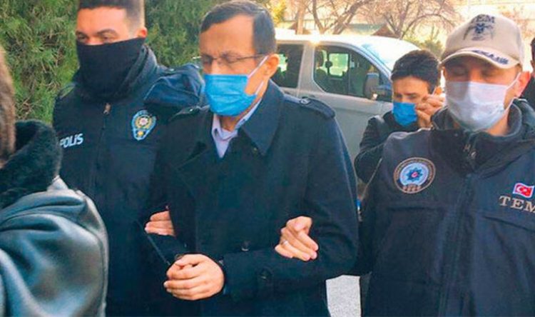 “Bu ülkenin gençlerini terörist ilan edenler, yanı başlarındaki örgüt üyelerini terfi ettirmekte”