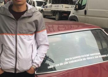 Küfürleştiği çocukluk arkadaşı tarafından bıçaklanarak öldürüldü