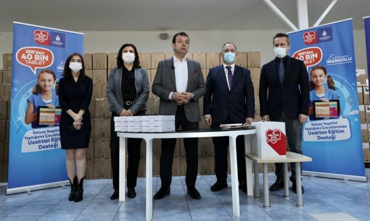 İmamoğlu, 40 bin tablet dağıtımını başlattı