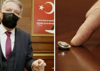 CHP’li başkanın odasından “böcek” çıktı