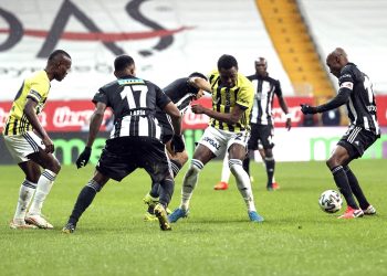 Fenerbahçe hem ikili hem üçlü averajı kaybetti