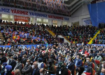 AKP kongrelerinin yapıldığı iller, vaka sayısının en çok arttığı şehirler oldu!