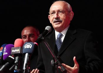 Kılıçdaroğlu, CHP’nin Bursa Büyükşehir adayını açıklayarak net konuştu: Önümüzdeki seçimlerde alacağız