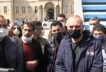 Esnaf valilik önünde toplandı: Borca battık!