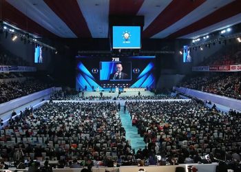 AKP’de kongre günü… Yeni MKYK belli oldu, Erdoğan yeniden genel başkan seçildi