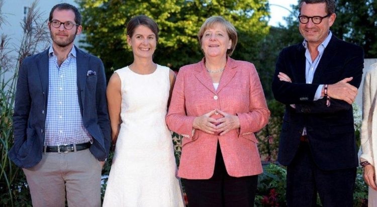 Yayın yönetmenine taciz ve hakaret suçlaması