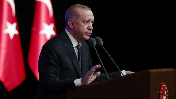 Profesör Uyar’dan “İstiklal Marşı bağımsızlık, Andımız kimlik” değerlendirmesi