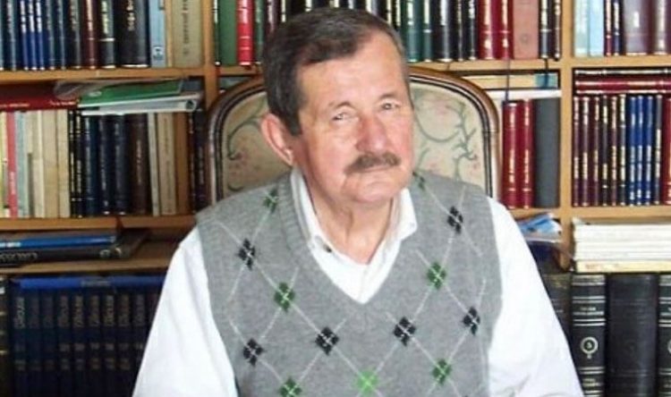 Erol Toy yaşamını yitirdi