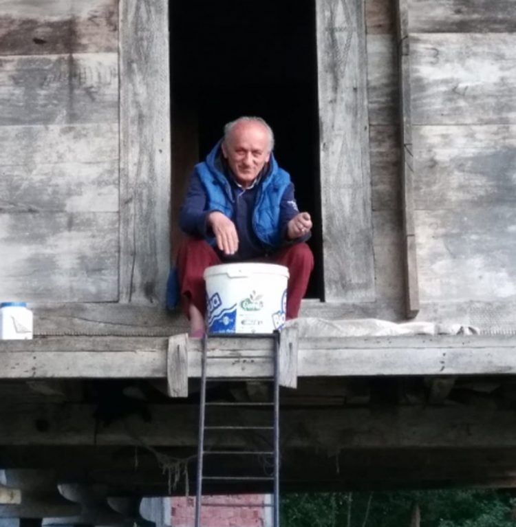 Refah Partisi eski İlçe Başkanı evinde ölü bulundu