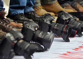 En az 840 gazeteci Covid-19’dan öldü