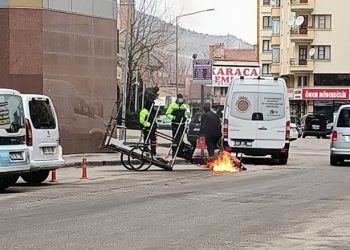 Ekmek teknesini yaktı, hüngür hüngür ağladı!