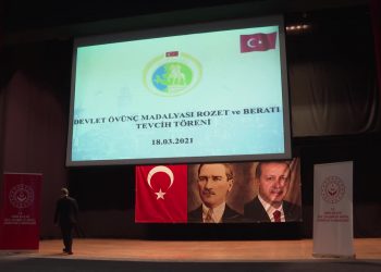 Tunç Soyer, 18 Mart Çanakkale Zaferi için düzenlenen törene katıldı